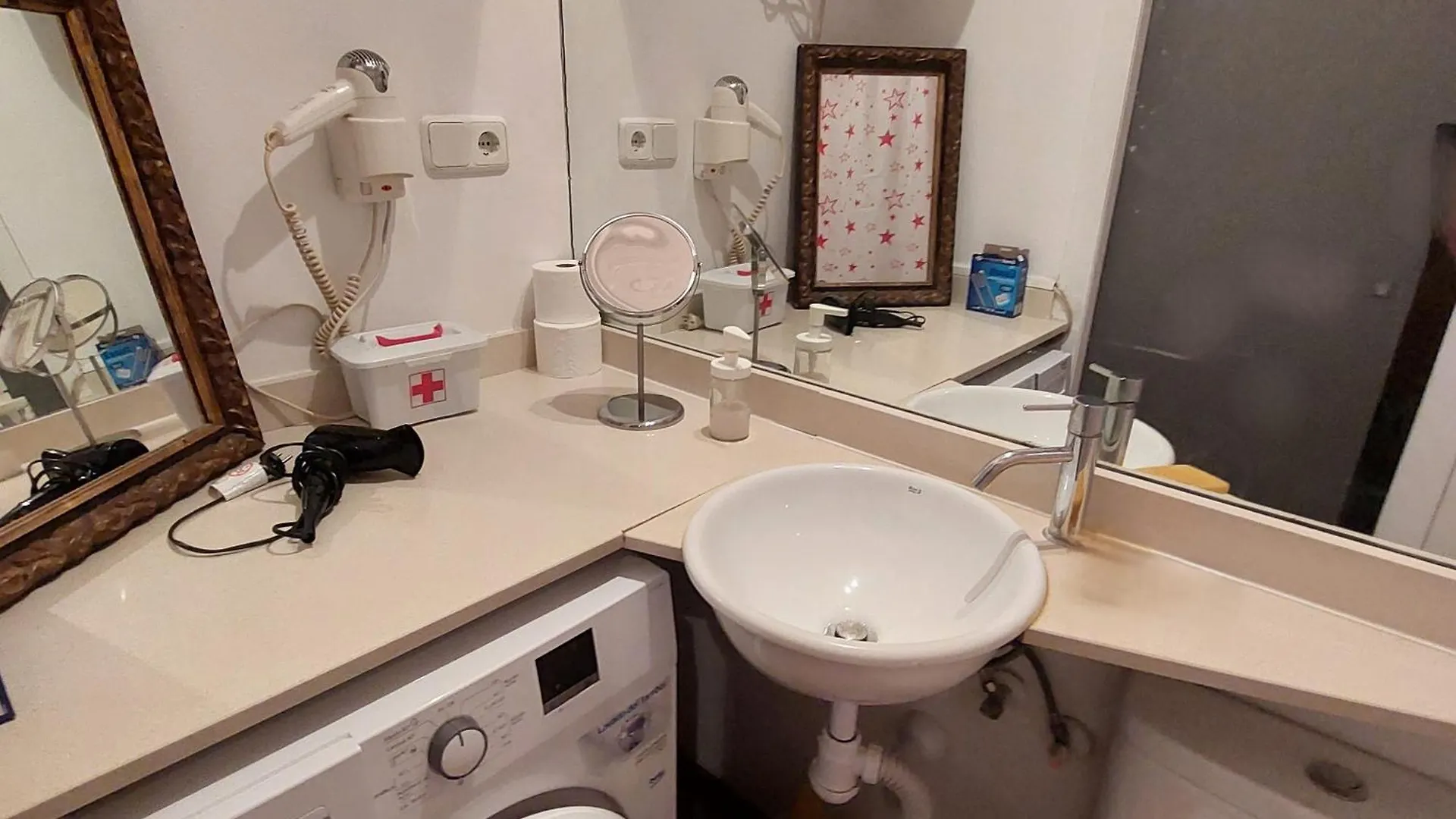 Top Location Gotico Apartment Barcelona