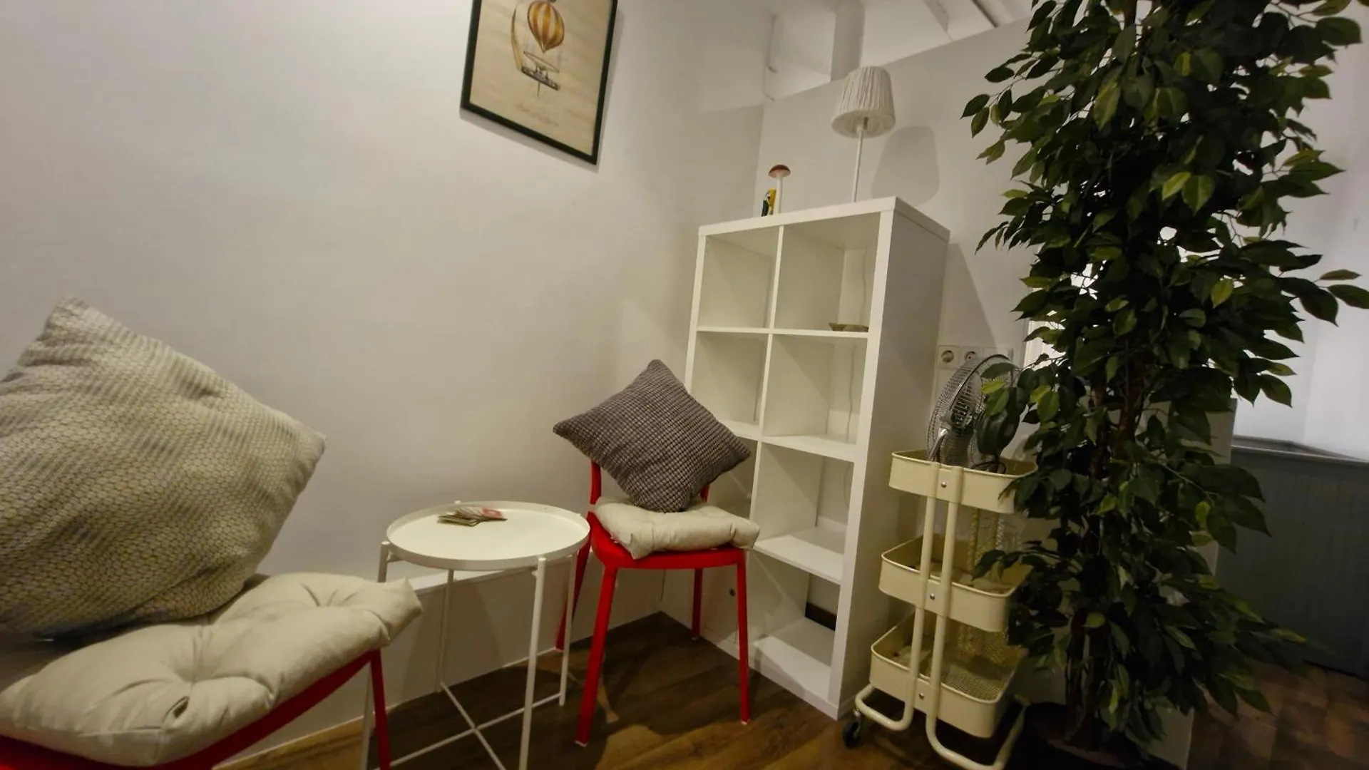 Top Location Gotico Apartment Barcelona 0*,